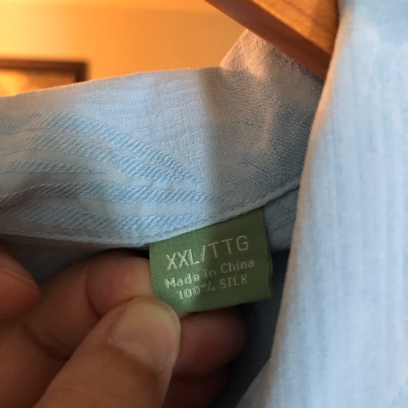 Tommy Bahama silk button down shirt with Astro’s logo - Picture 5 of 8